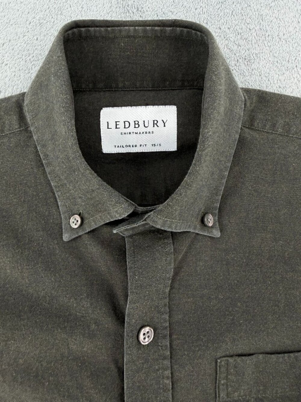 Ledbury Tailored Fit Men’s Shirt 15/S Olive Gray 100% Cotton Button Down